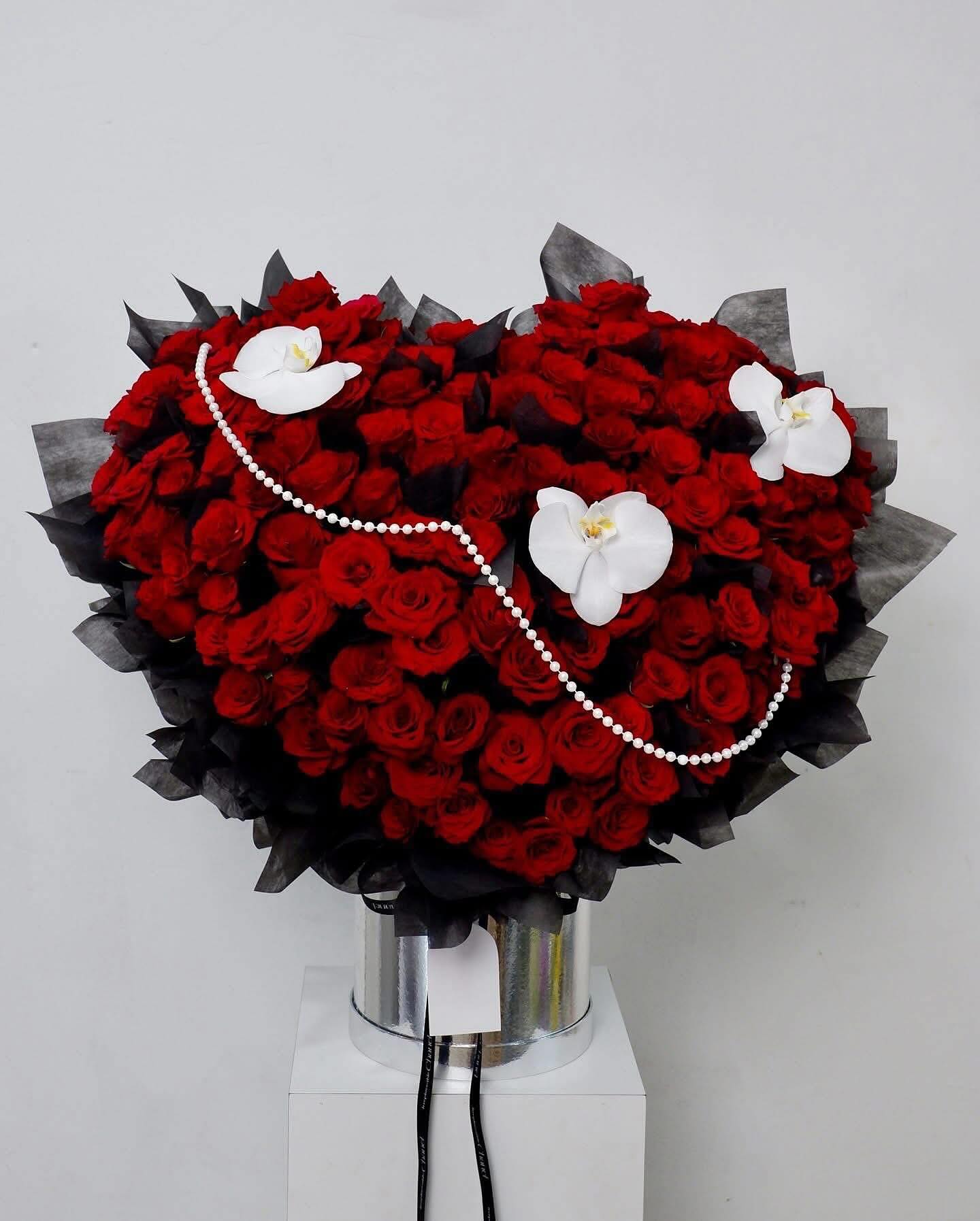 GIỎ HOA ARILO - G05