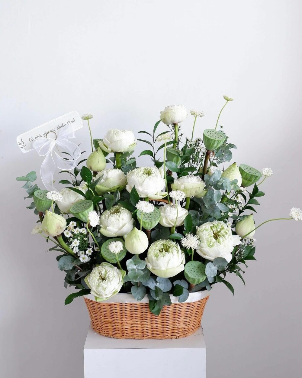 GIỎ HOA SEN CHÚC MỪNG KHAI TRƯƠNG - SHOP HOA TƯƠI ARILO FLOWER STUDIO - G03-02