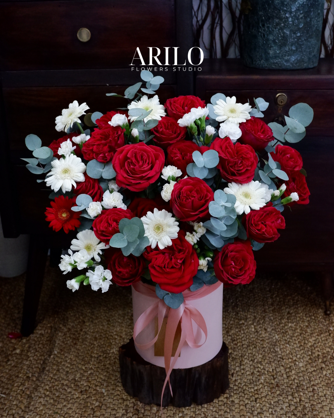 GIỎ HOA ARILO - G09