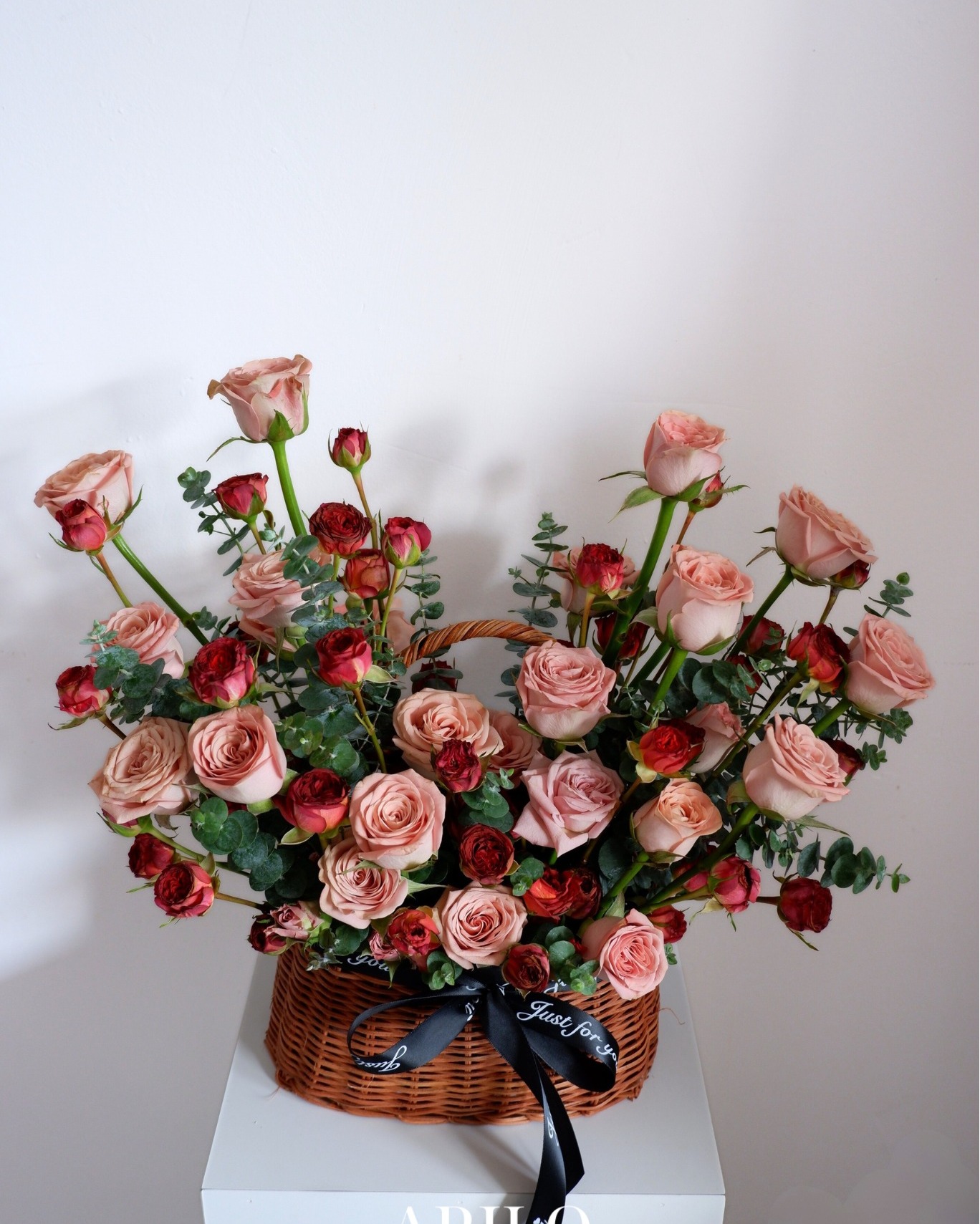 GIỎ HOA ARILO – G18