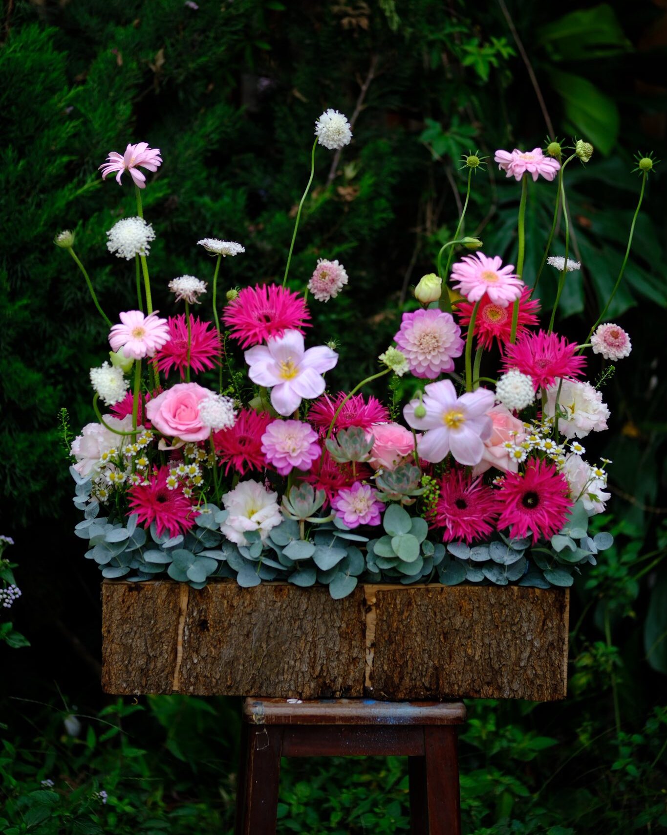 GIỎ HOA ARILO - G28