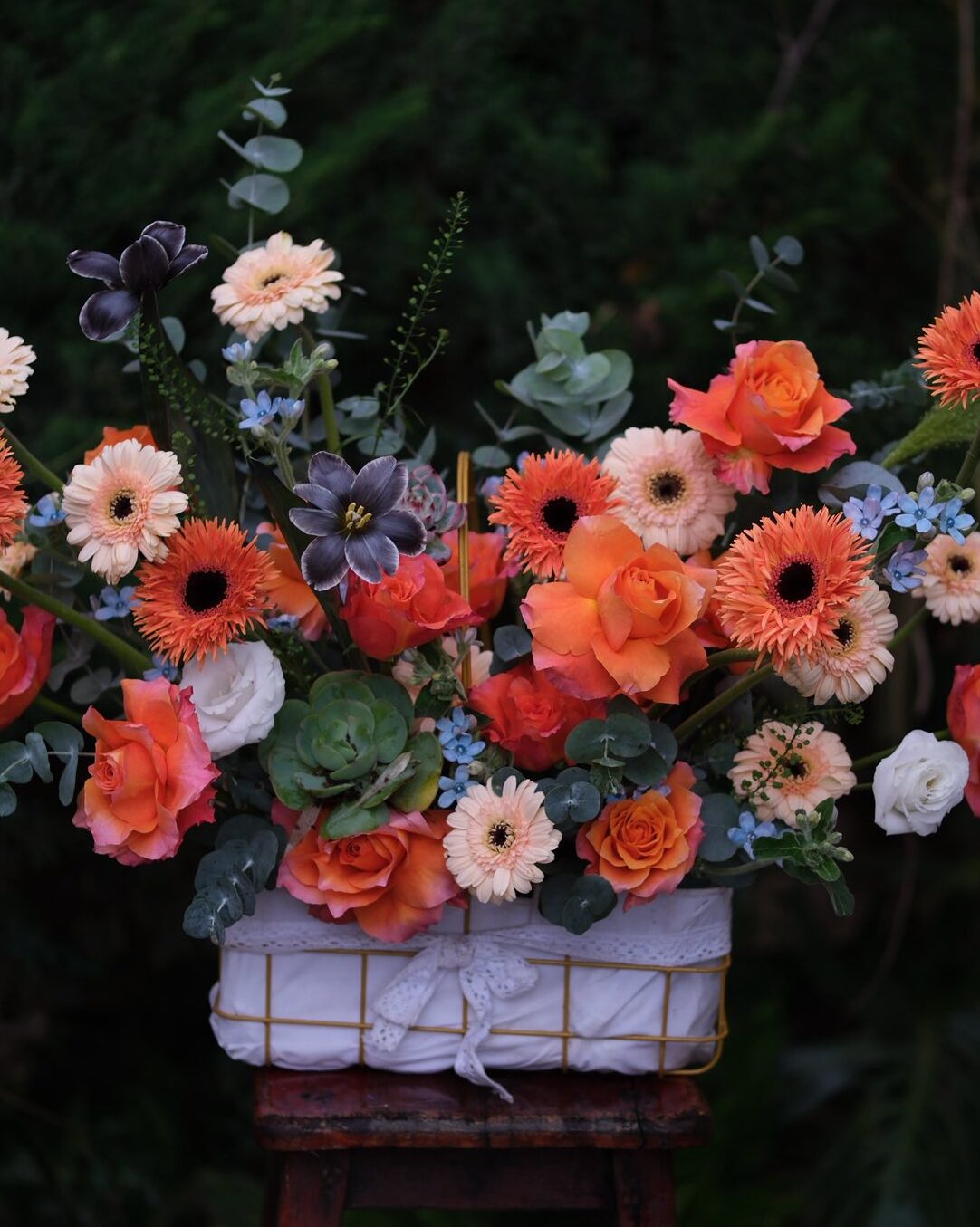 GIỎ HOA ARILO - G25