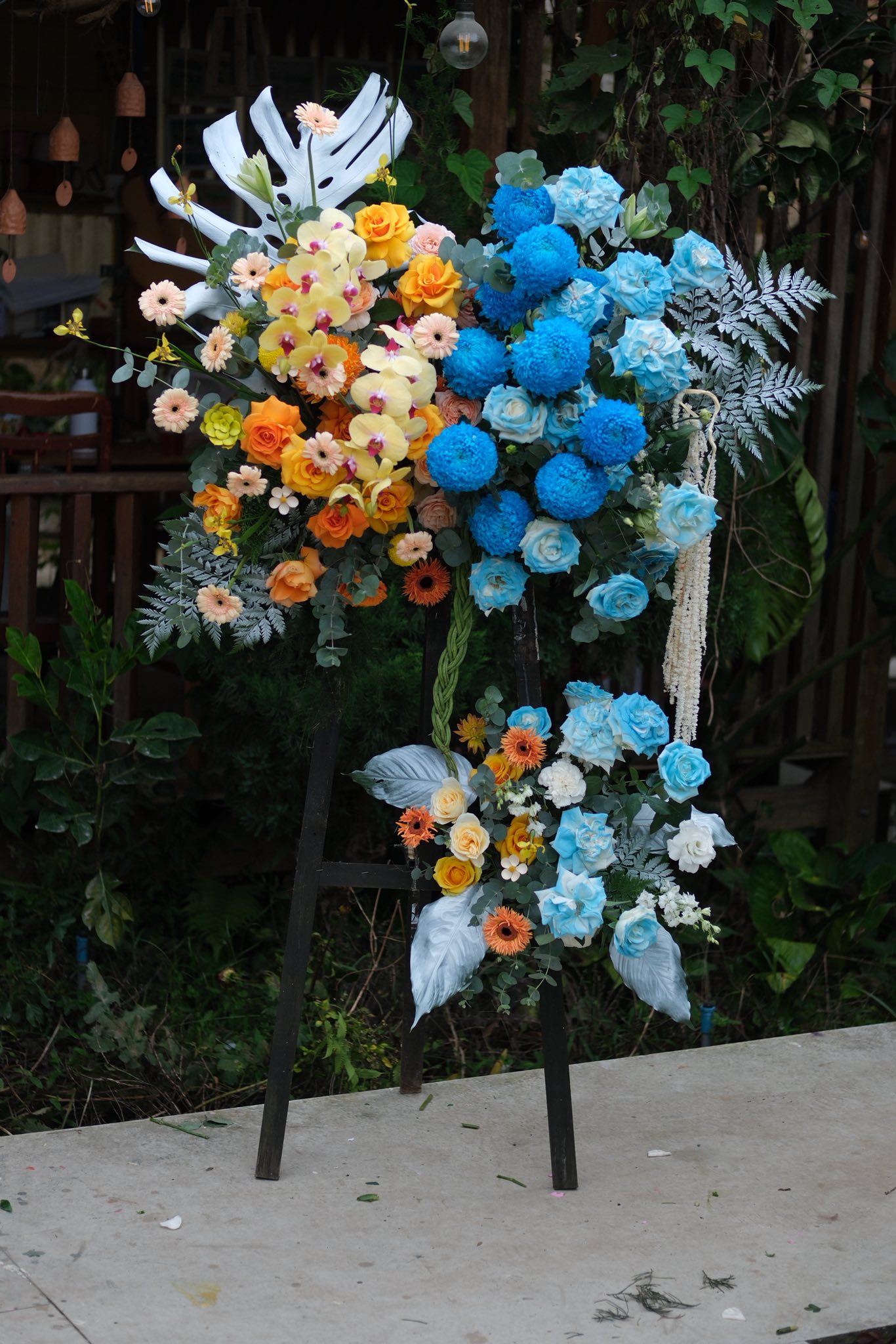 KỆ HOA KHAI TRƯƠNG ARILO - KT14