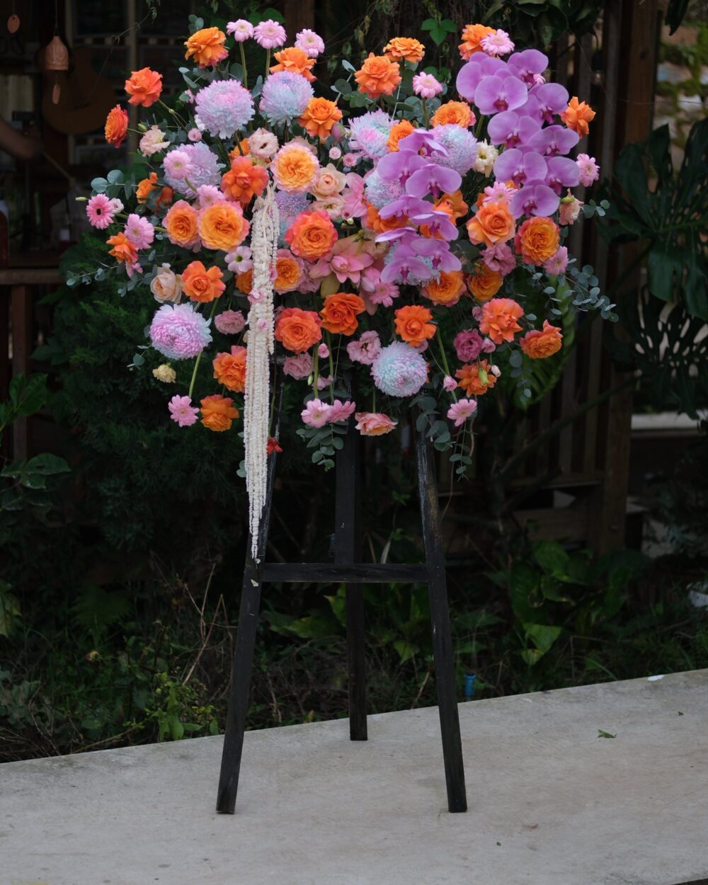 KỆ HOA KHAI TRƯƠNG ARILO - KT16