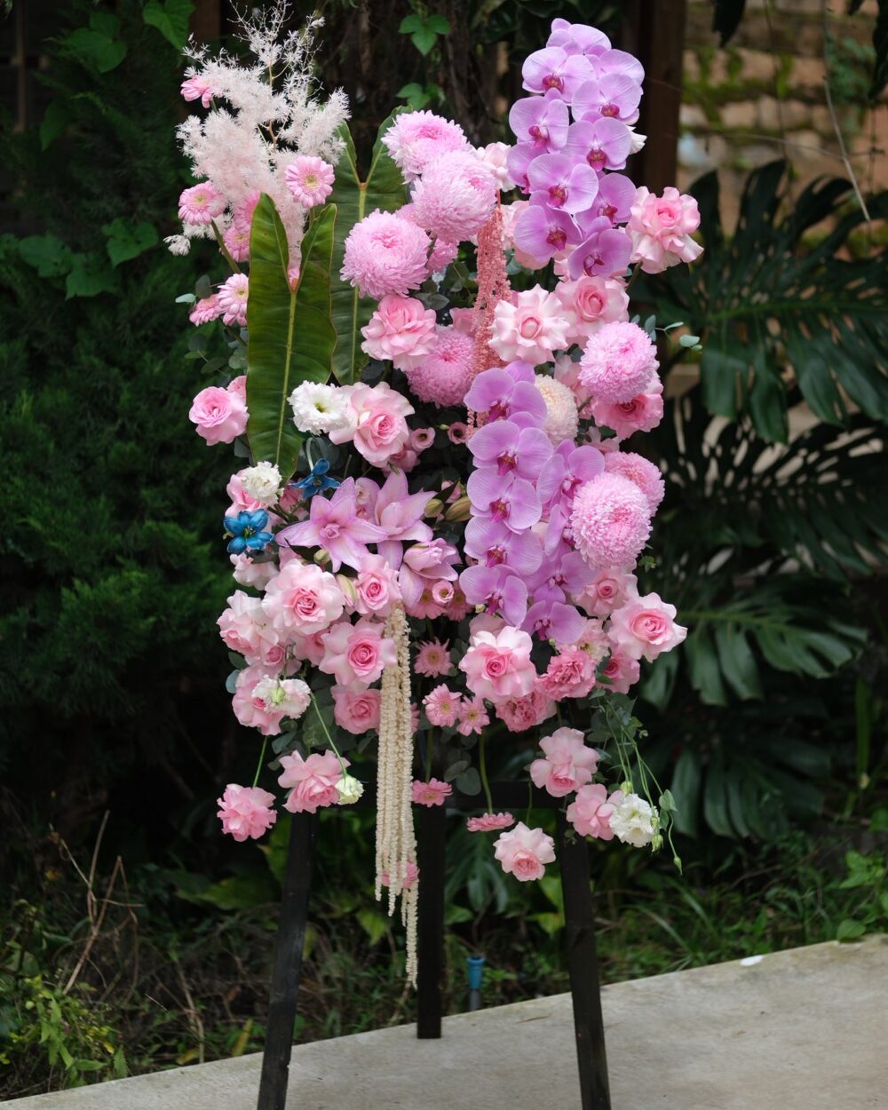 KỆ HOA KHAI TRƯƠNG ARILO - KT17