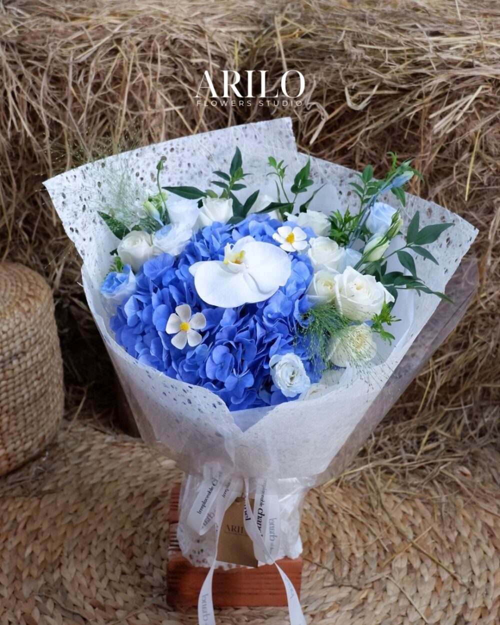 BÓ HOA CẨM TÚ CẦU XANH MIX LAN HỒ ĐIỆP TẶNG MẸ NGÀY 20 THÁNG 10 B92