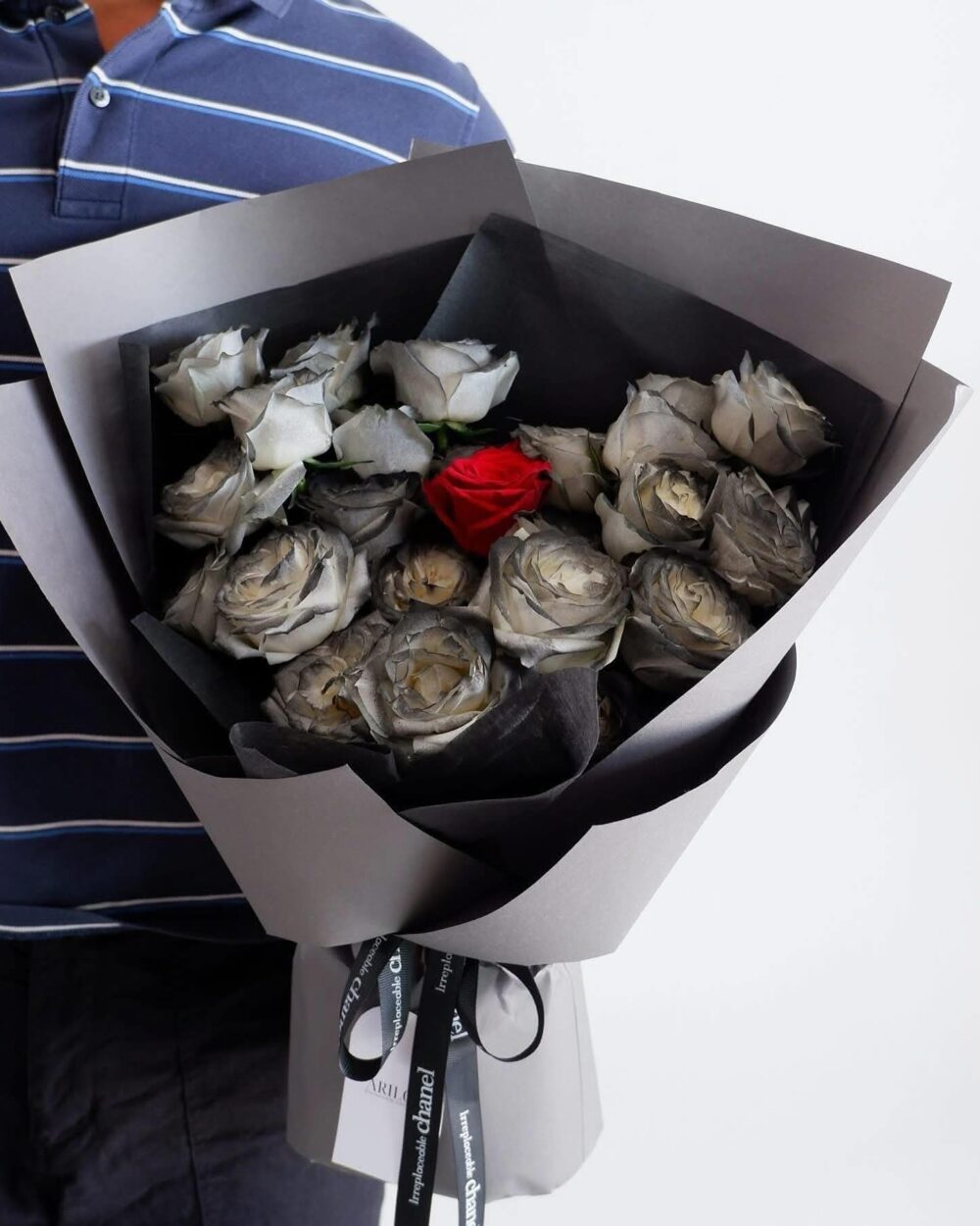 BÓ HOA HỒNG TONE XÁM CÁ TÍNH, GIAO NHANH HCM - B03