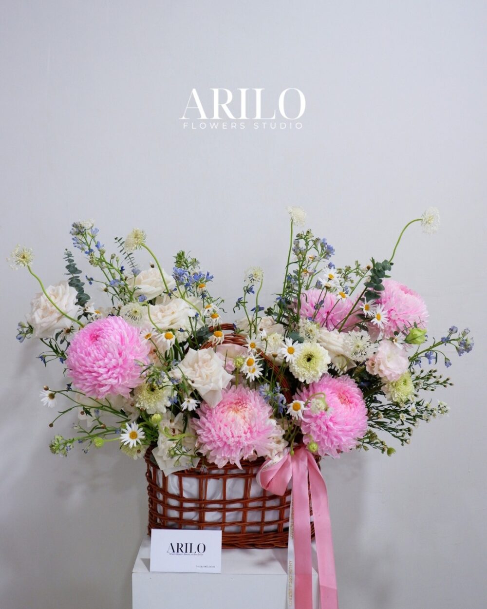 GIỎ HOA KHAI TRƯƠNG TONE HỒNG TRẮNG THANH LỊCH – LỜI CHÚC MỪNG NHẸ NHÀNG VÀ TINH TẾ G13