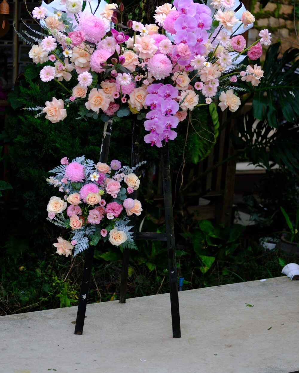 KỆ HOA KHAI TRƯƠNG TONE HỒNG PASTEL VẺ ĐẸP NHẸ NHÀNG VÀ THANH LỊCH KT13