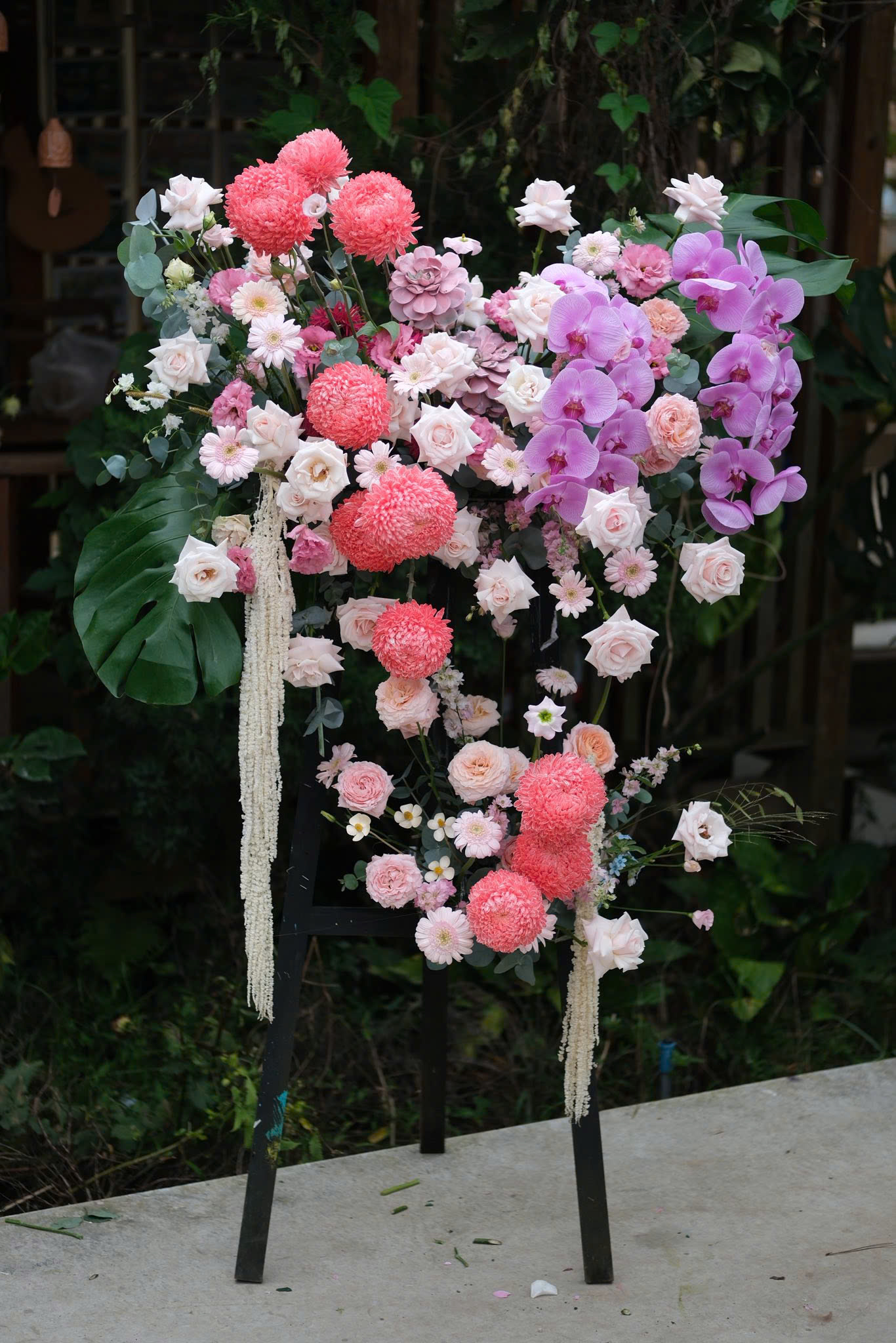 KỆ HOA KHAI TRƯƠNG ARILO - KT21