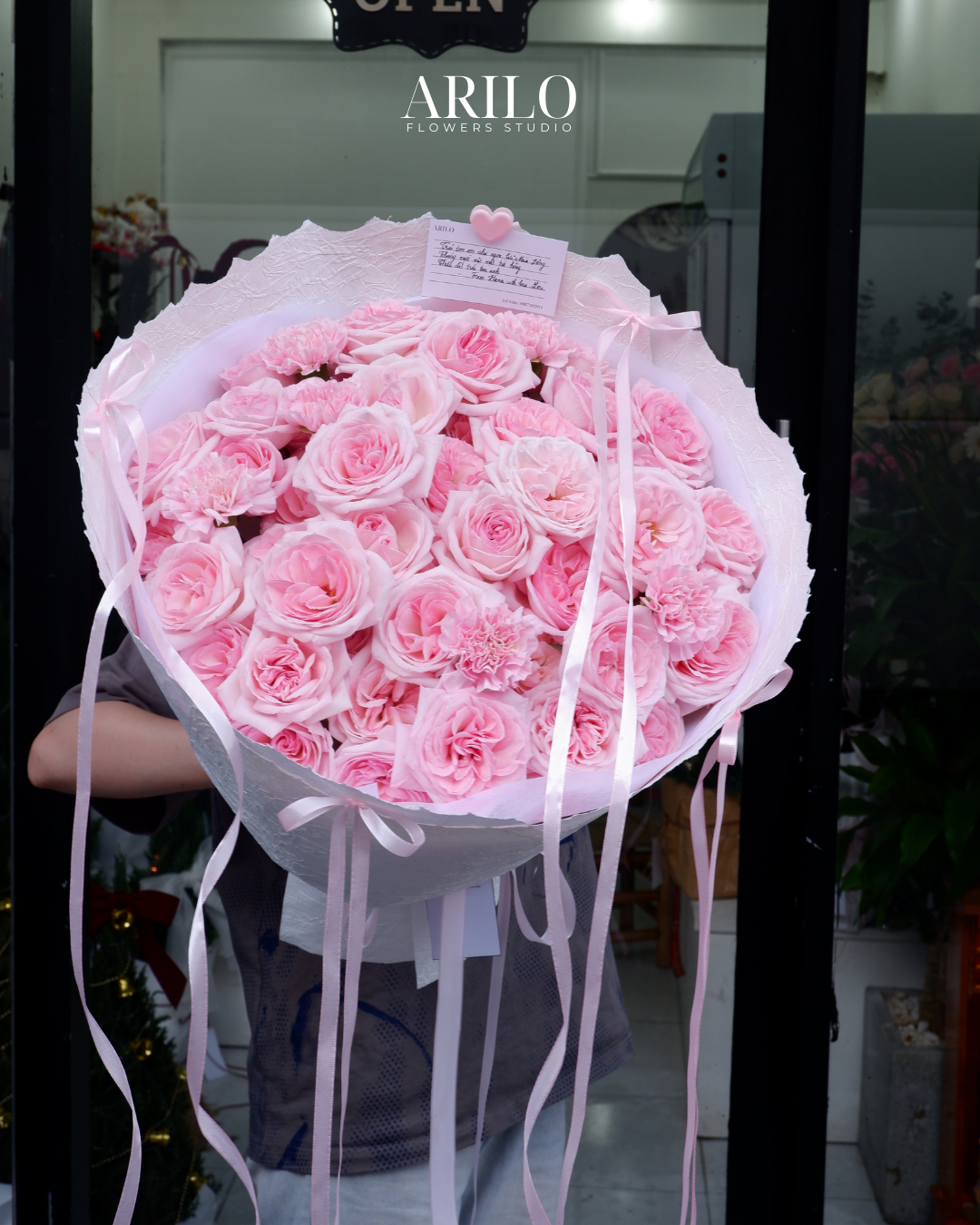 Shop hoa tươi Sài Gòn / BÓ HOA TONE HỒNG/ HOA SINH NHẬT / HOA KỈ NIỆM/ HOA TỎ TÌNH/ HOA CẦU HÔN