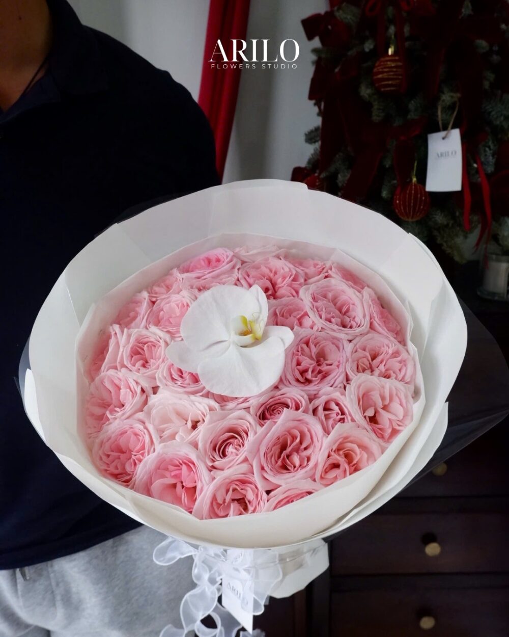 BÓ HOA SINH NHẬT LAN HỒ ĐIỆP VÀ HỒNG OHARA VẺ ĐẸP KIÊU SA DÀNH RIÊNG CHO NGƯỜI ĐẶC BIỆT B217