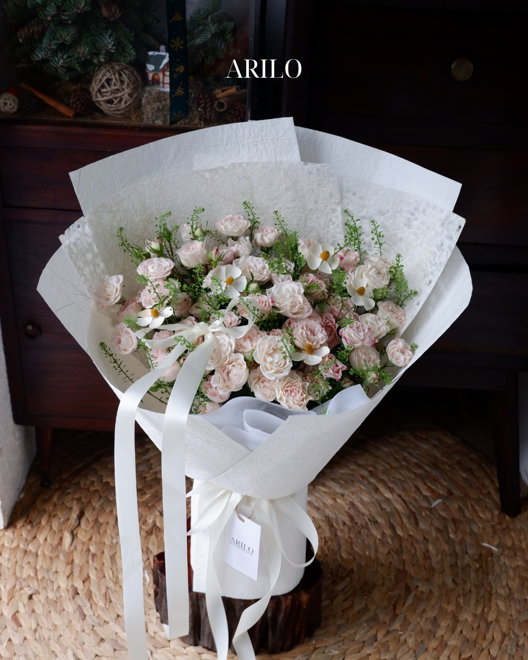 BÓ HOA TỎ TÌNH NÀNG THƠ TỪ HỒNG CHÙM CHIẾT XẠ ĐẸP DỊU DÀNG B210 - Ảnh 2