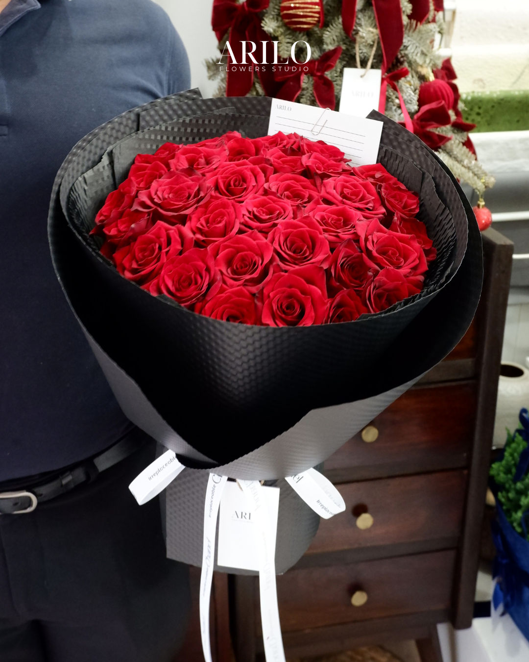 Shop hoa tươi Sài Gòn / BÓ HOA TONE ĐỎ – HỒNG ECUADOR/ HOA SINH NHẬT / HOA KỈ NIỆM/ HOA TỎ TÌNH/ HOA CẦU HÔN