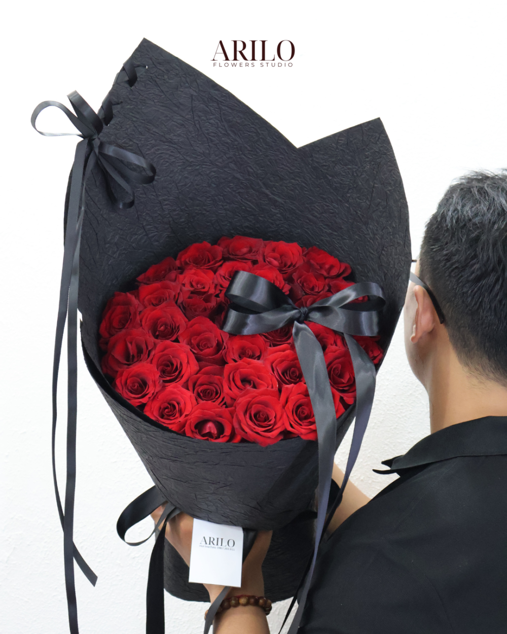 BÓ HOA HỒNG ĐỎ GÓI GIẤY VÂN ĐÁ CÁ TÍNH - B271