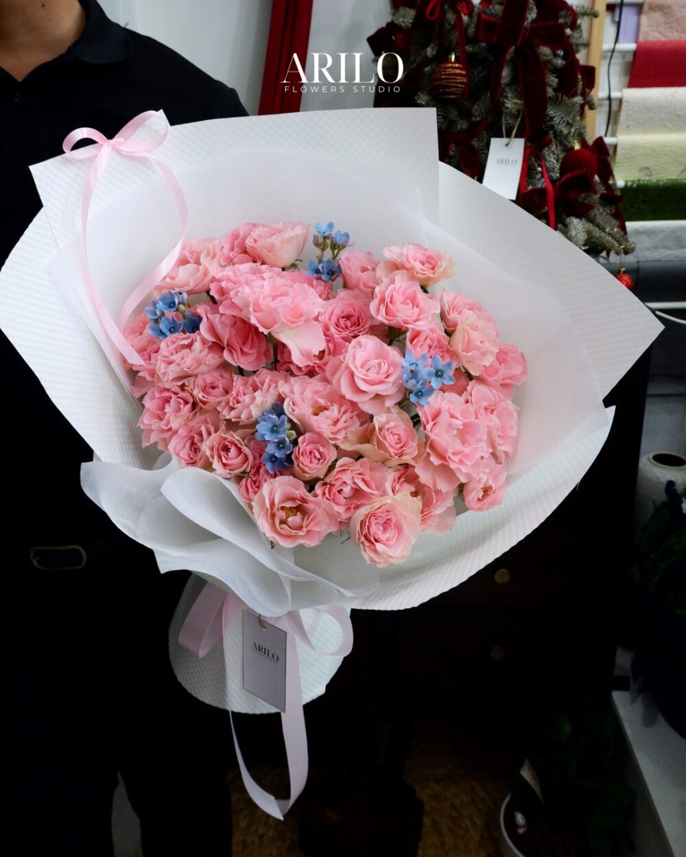 BÓ HOA TỎ TÌNH HỒNG CHÙM CÔNG CHÚA MIX LAM TINH NGỌT NGÀO GIÁ TỐT QUẬN 3 B229