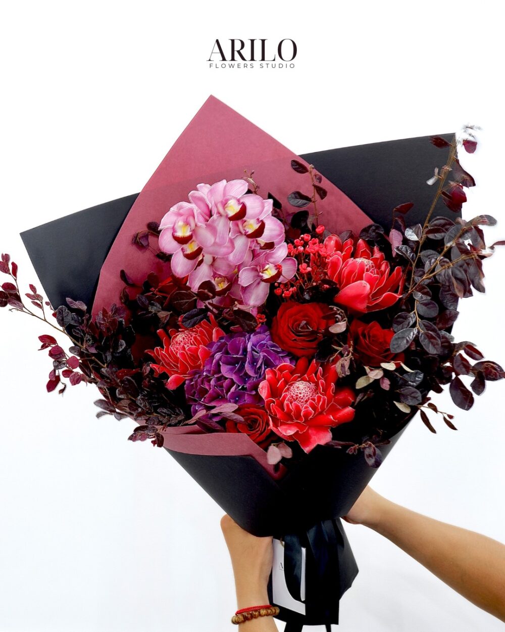 BÓ HOA TỎ TÌNH TONE ĐỎ TÍM SANG TRỌNG VẺ ĐẸP CỦA ĐAM MÊ VÀ LÒNG CHUNG THUỶ B231