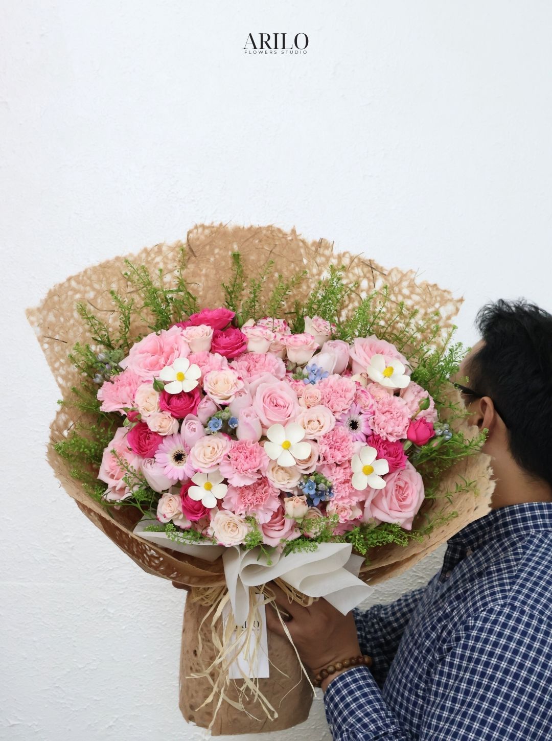 BÓ HOA HỒNG KẸO NGỌT LỜI TỎ TÌNH ĐẬM SÂU NGÀY VALENTINE B308