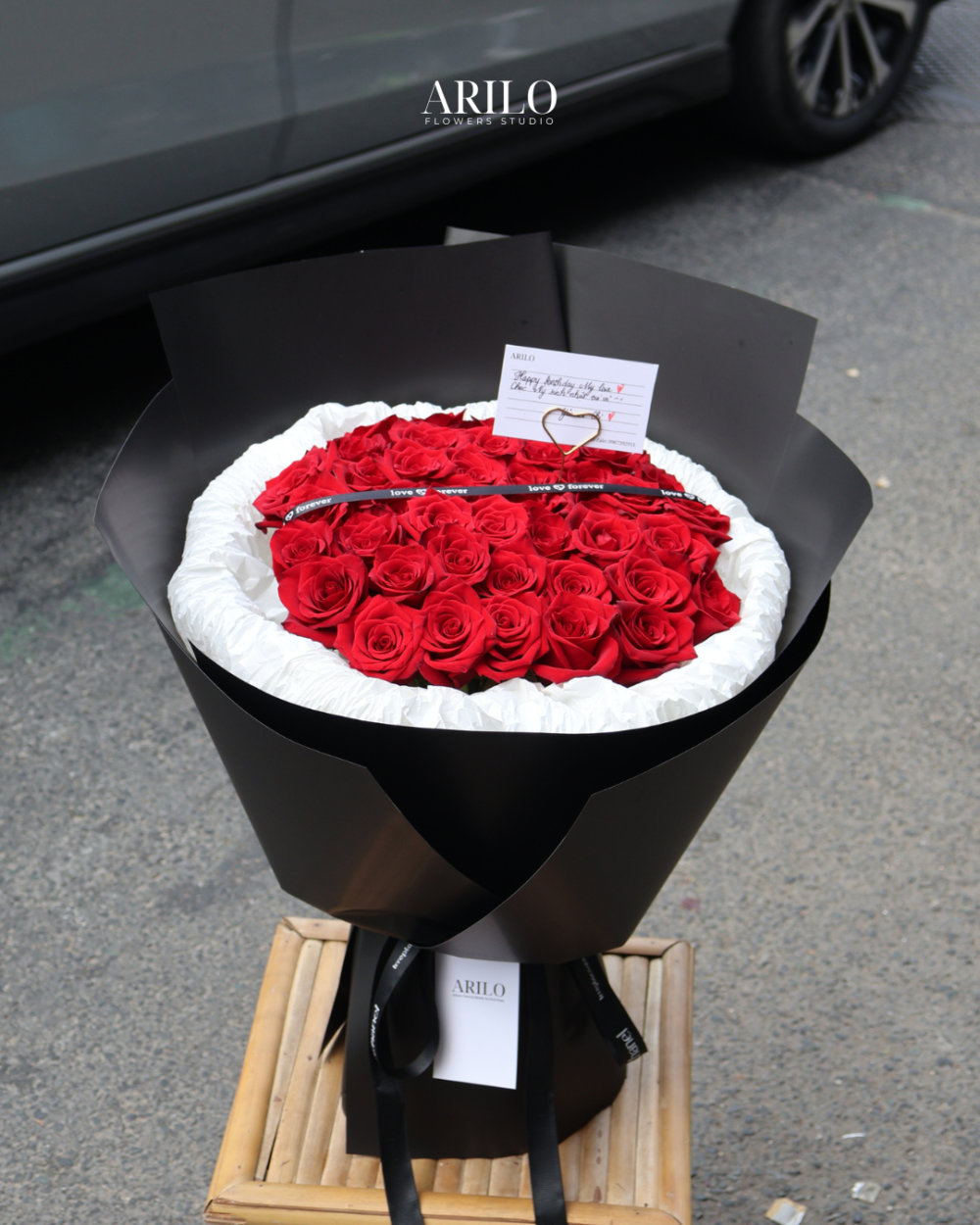 BÓ HOA HỒNG ĐỎ ECUADOR TUYÊN NGÔN TÌNH YÊU NỒNG NHIỆT VÀ VĨNH CỬU - B299-02