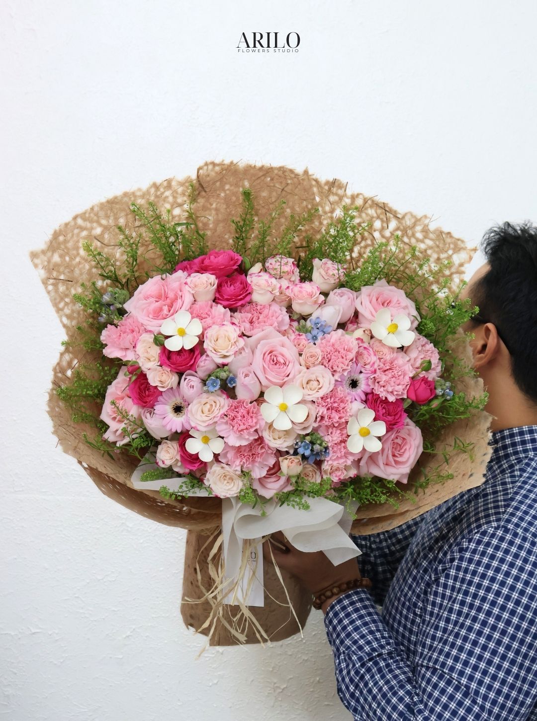 BÓ HOA HỒNG KẸO NGỌT LỜI TỎ TÌNH ĐẬM SÂU NGÀY VALENTINE B308