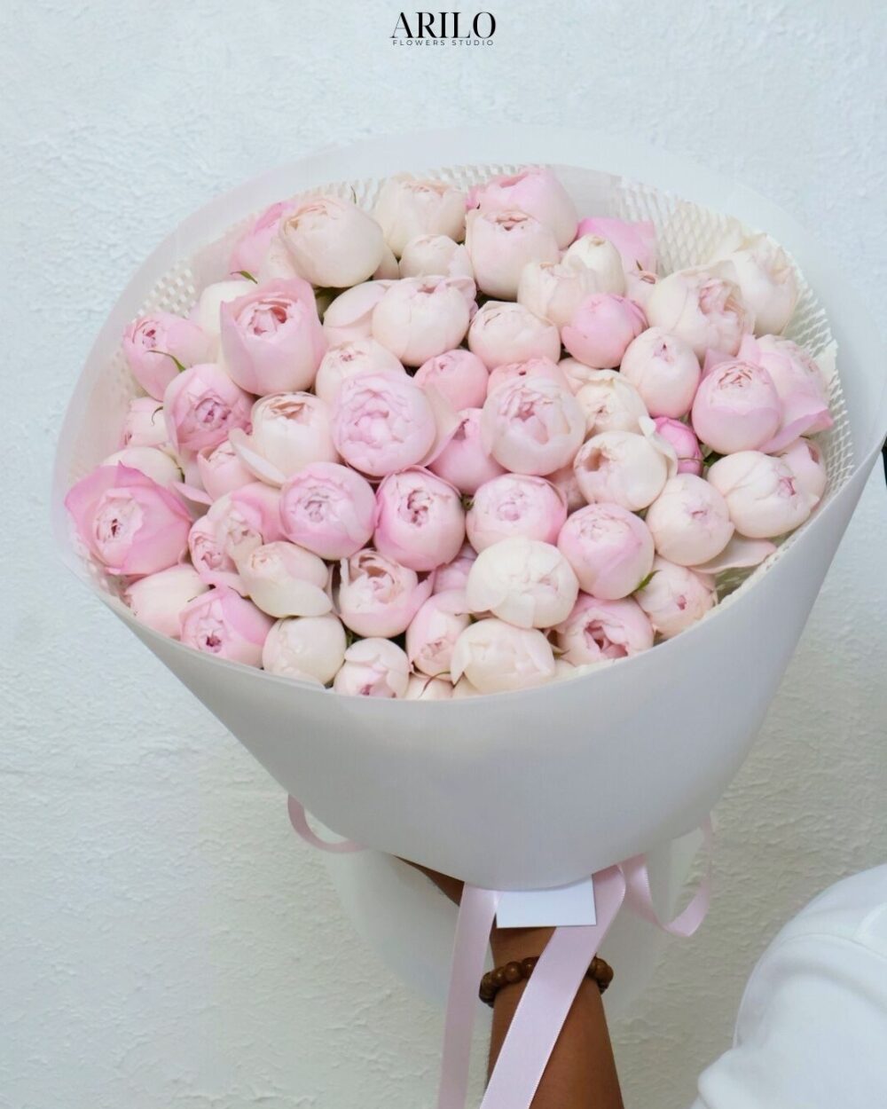 BÓ HOA TỎ TÌNH HỒNG PLUME VẺ ĐẸP NGỌT NGÀO CHO LỜI YÊU TRƯỞNG THÀNH B384