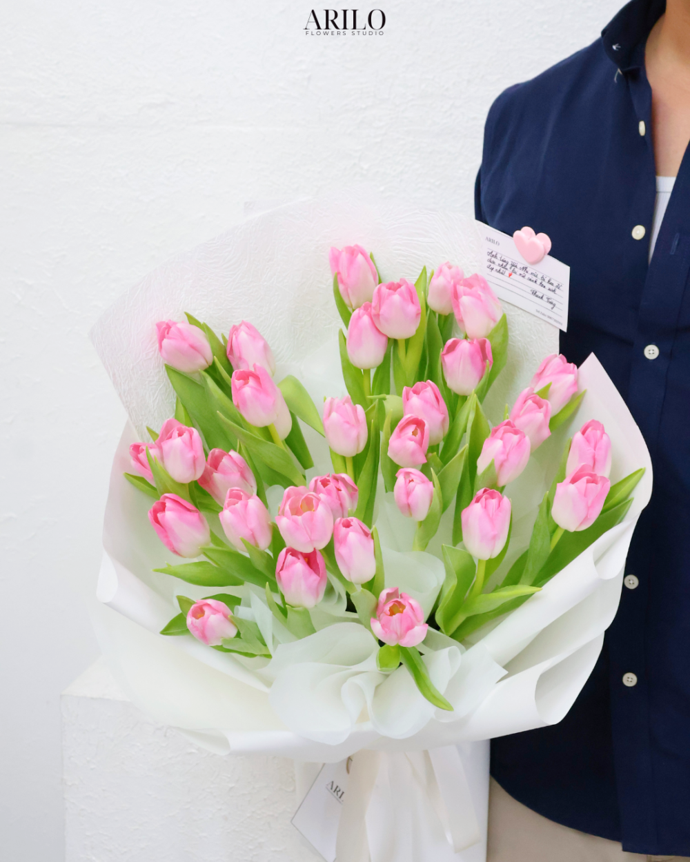 BÓ TULIP DYNASTY LỜI THÌ THẦM DỊU DÀNG CỦA YÊU THƯƠNG TẶNG NGƯỜI YÊU DỊP VALENTINE B328-03