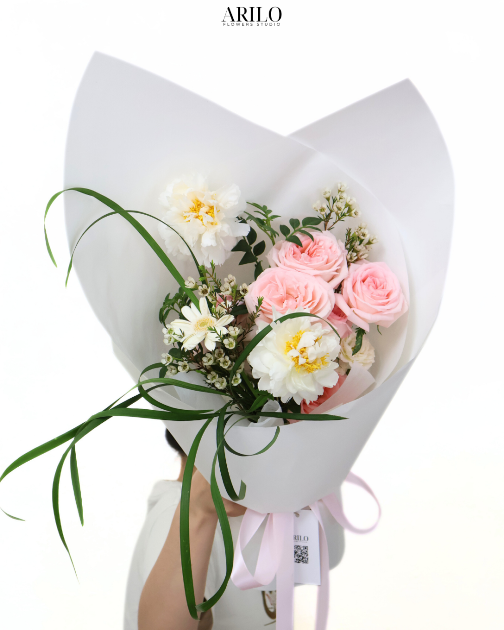 BÓ HOA HỒNG OHARA VÀ MẪU ĐƠN NÉT ĐẸP NHẸ NHÀNG CHO TÌNH YÊU TINH KHÔI B480