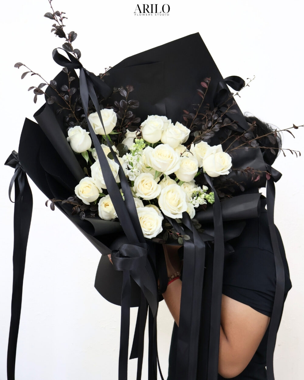 BÓ HOA HỒNG TRẮNG SANG TRỌNG MÓN QUÀ TINH TẾ CHO NHỮNG DỊP CHÚC MỪNG ĐẶC BIỆT B433