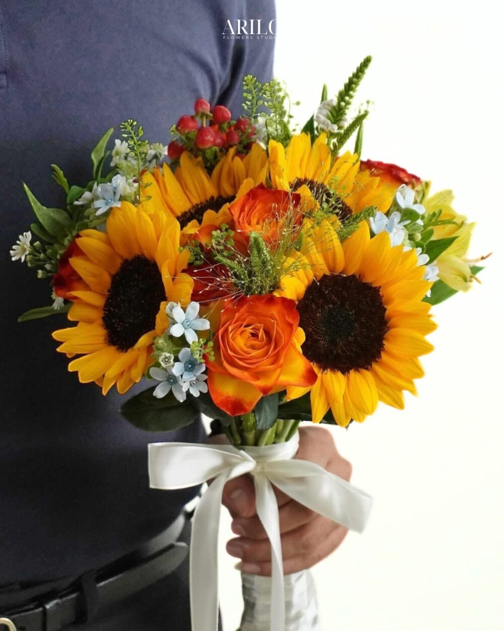 HOA CƯỚI HƯỚNG DƯƠNG RỰC RỠ GIÁ TỐT GIAO NHANH HỒ CHÍ MINH C22