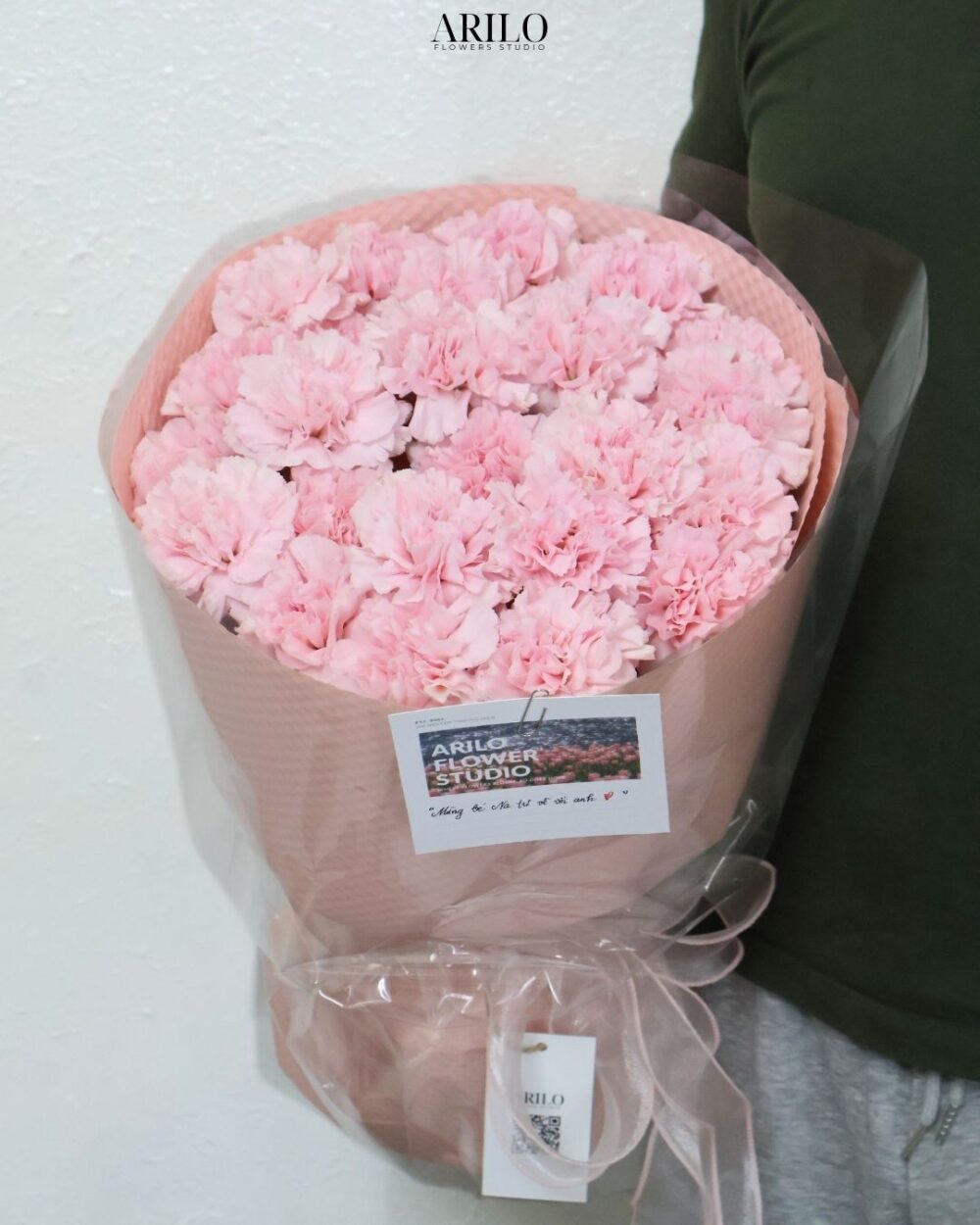 BÓ HOA CẨM CHƯỚNG HỒNG NGỌT NGÀO TẶNG NGUỜI YÊU MÓN QUÀ NHẸ NHÀNG CHẠM ĐẾN TRÁI TIM B522