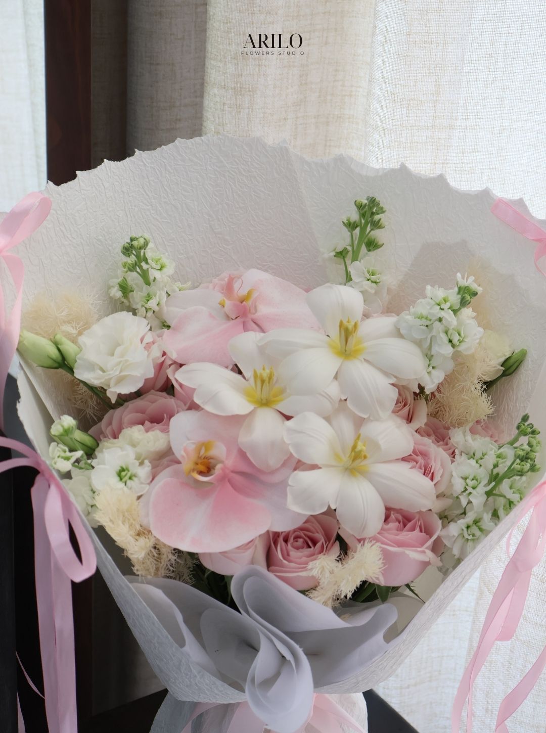 BÓ HOA HỒNG MIX TULIP MỘT CHÚT NGỌT NGÀO CHO NHỮNG NGÀY ĐƯỢC YÊU THƯƠNG B617