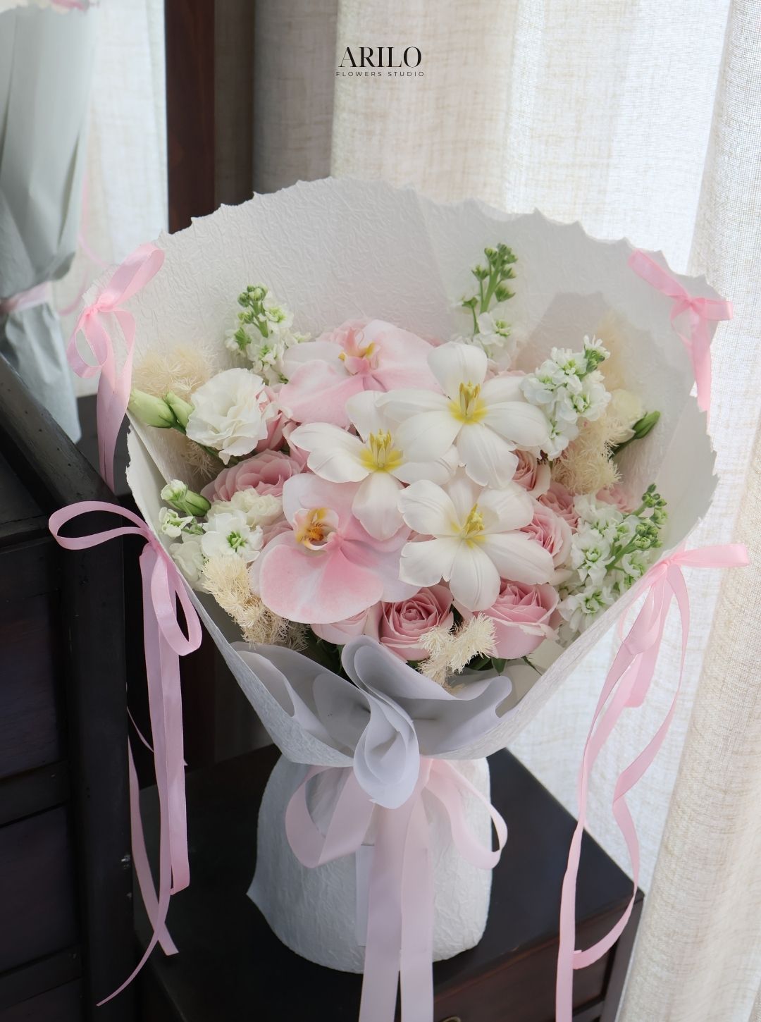 BÓ HOA HỒNG MIX TULIP MỘT CHÚT NGỌT NGÀO CHO NHỮNG NGÀY ĐƯỢC YÊU THƯƠNG B617