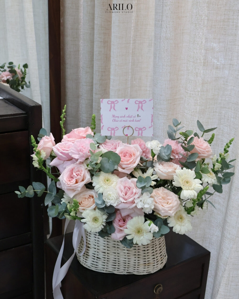 GIỎ HOA PASTEL THANH LỊCH MÓN QUÀ TINH TẾ GỬI TRỌN YÊU THƯƠNG VÀ LỜI CHÚC Ý NGHĨA G65