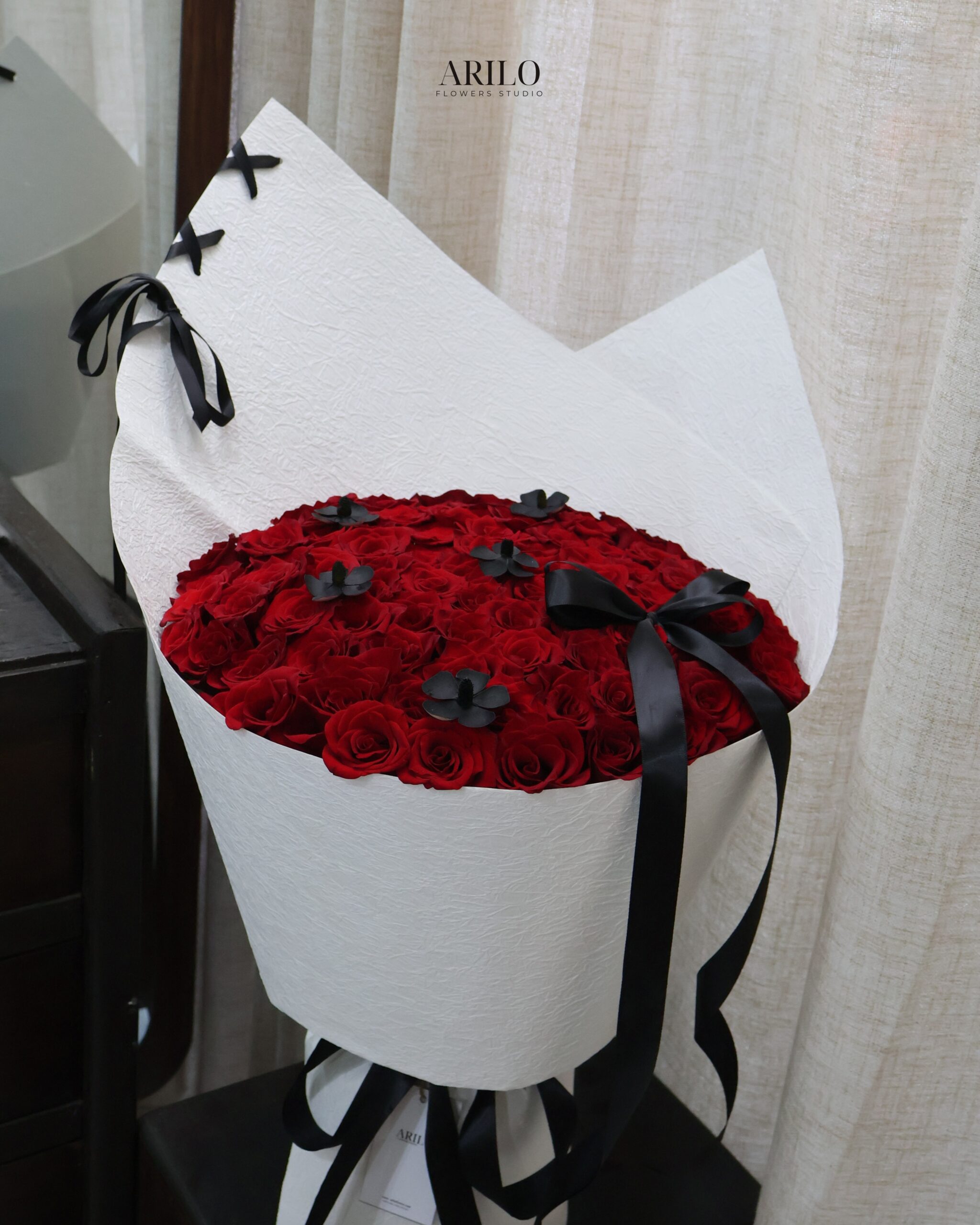 BÓ HOA HỒNG ĐỎ CAO CẤP BIỂU TƯỢNG CỦA TÌNH YÊU NỒNG CHÁY VÀ LỜI HỨA TRỌN ĐỜI B731