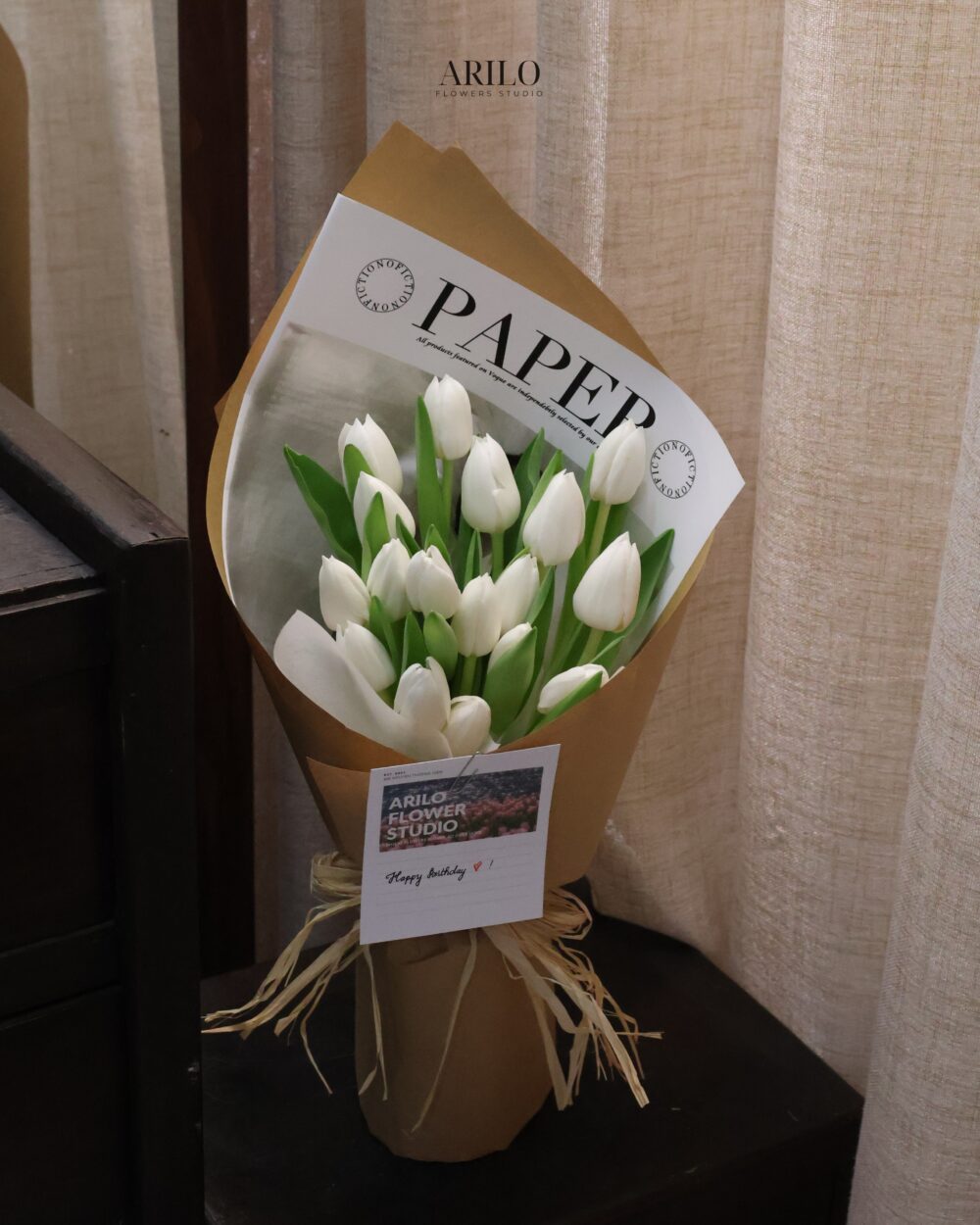 BÓ HOA TULIP TRẮNG THANH LỊCH MÓN QUÀ TINH KHÔI GỬI TRỌN YÊU THƯƠNG B733